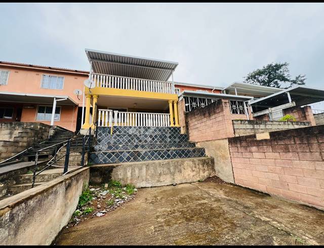 3 BEDROOM SEMI DETACHED FOR SALE IN NEWLANDS EAST